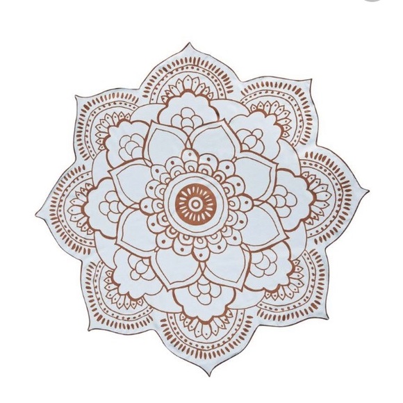 **LAST CHANCE- ViX Paula Hermanny Beach/Spa Towel - Picture 3 of 3